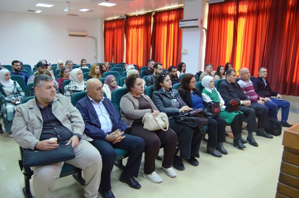 مناقشة علنية لرسالة الماجستير في كلية الاقتصاد - قسم الإحصاء والبرمجة بجامعة اللاذقية للباحثة "أماني المزوق"،