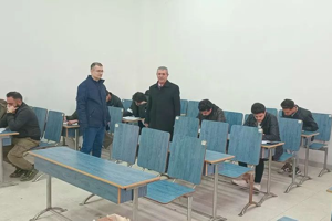 جولة نائب رئيس الجامعة للتعليم المفتوح أ.د. محمد عكروش على امتحانات كلية الاقتصاد للفصل الأول 2025-2026