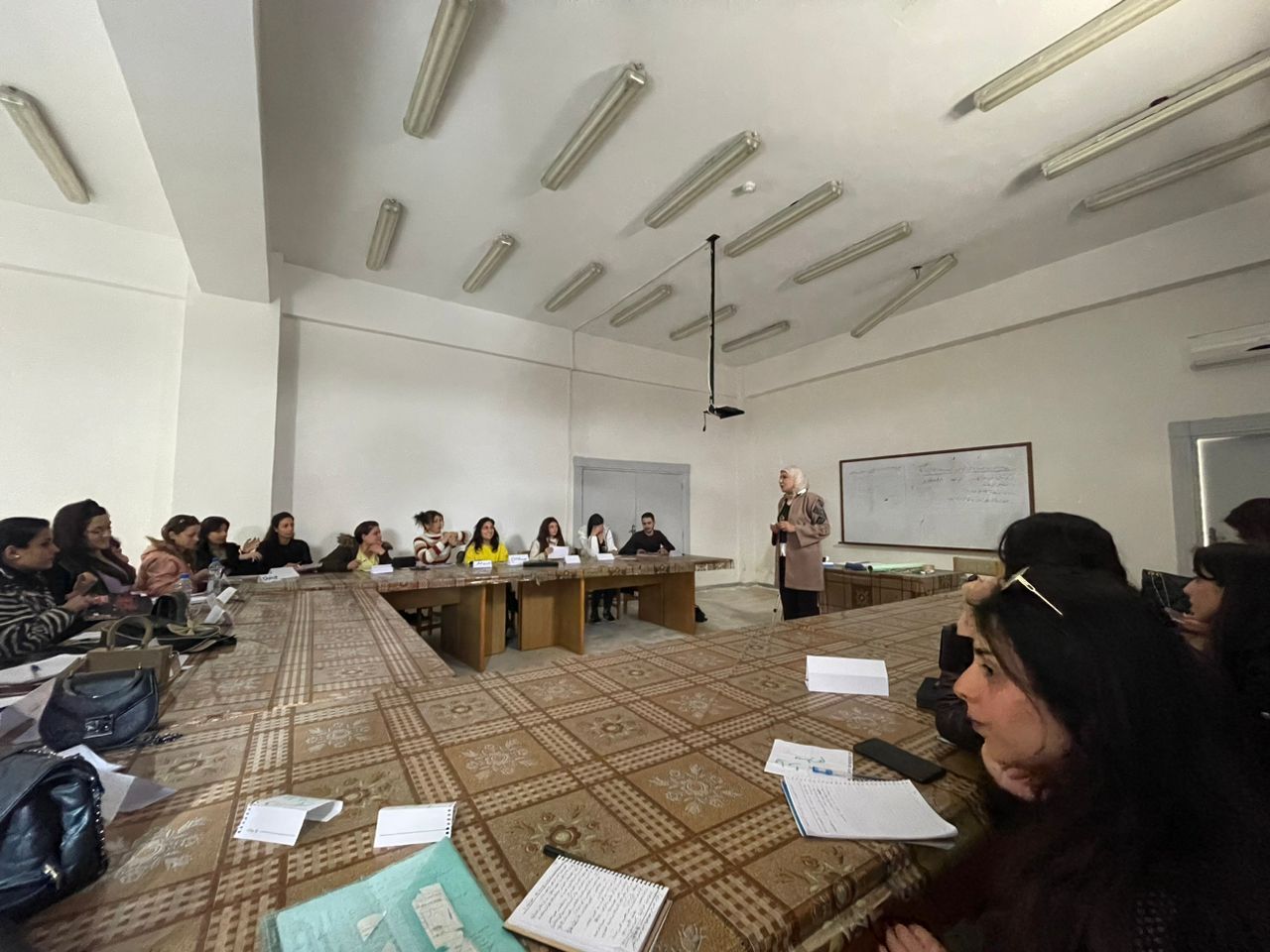 دورة تدريبية تحت عنوان"العلاج النفسي للصدمات" في كلية التربية -جامعة تشربن