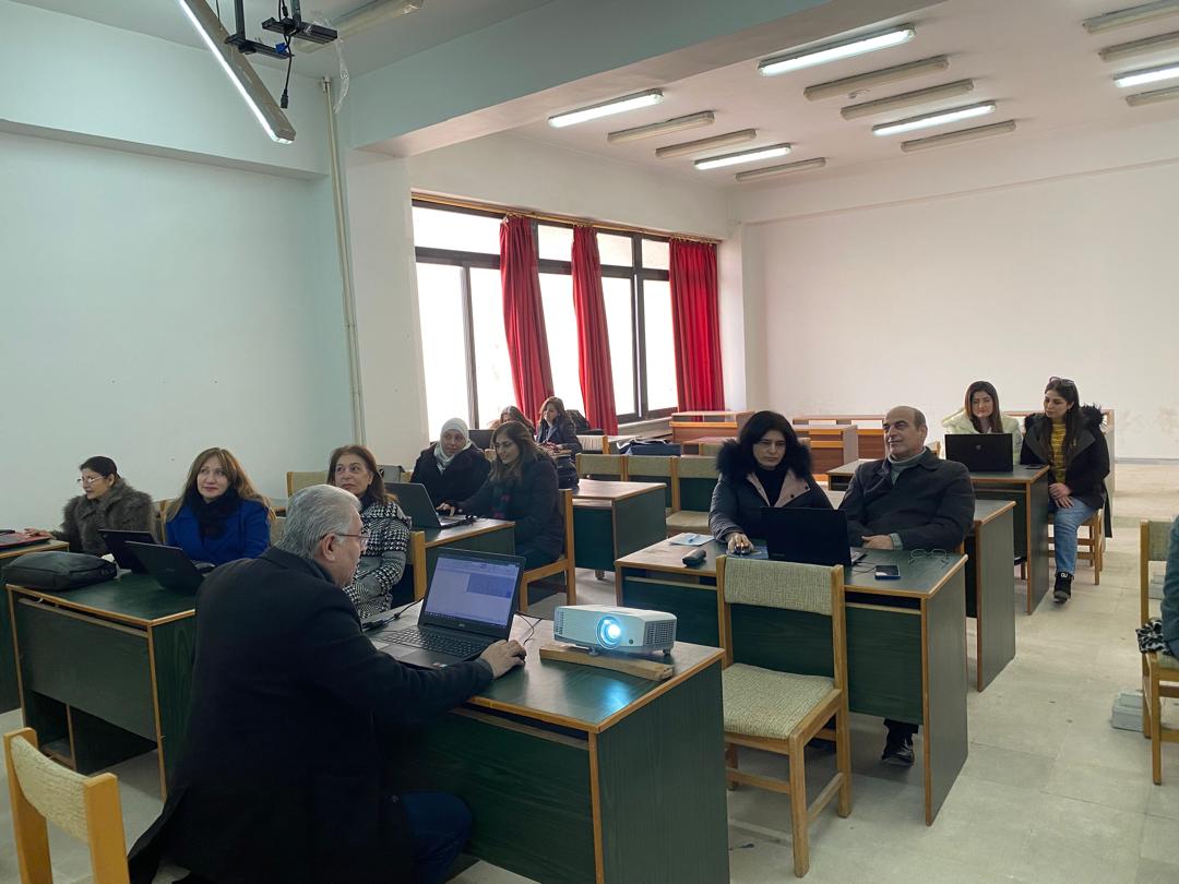 دورة تدريبية في كلية التربية جامعة اللاذقية لأعضاء الهيئة التعليمية