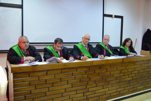 منح درجة الدكتوراه للباحثة رنيم دباشي في قسم إدارة الأعمال