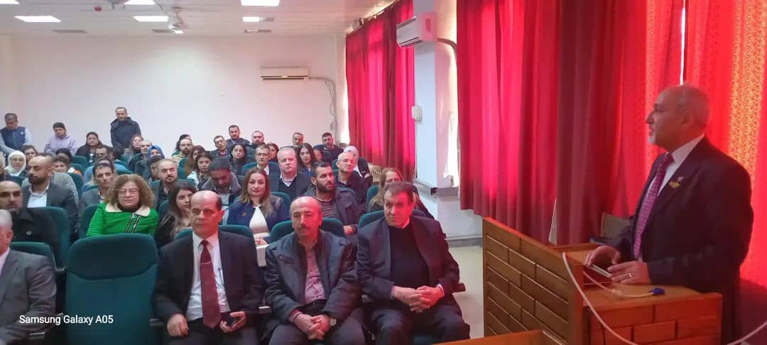 إلقاء محاضرة في كلية الاقتصاد بعنوان: سورية بعد التحرير بتاريخ 4-12-2025