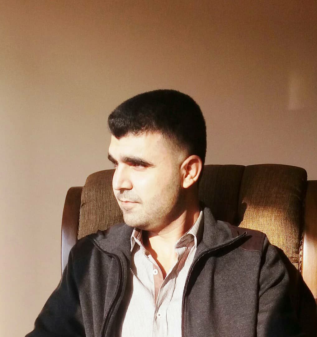  Ali Esmail