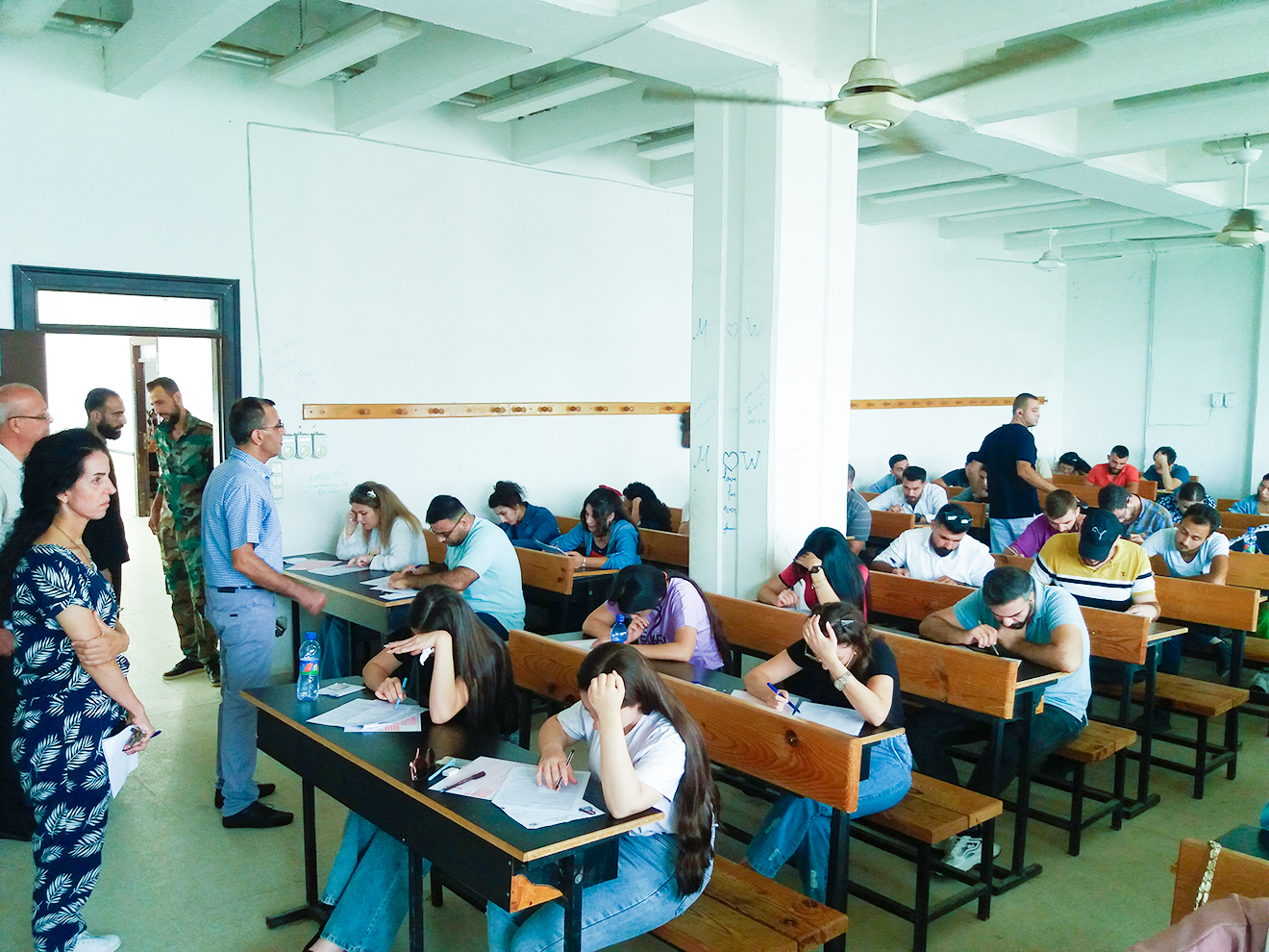 صور من أجواء اختبار اللغة الأجنبية للقيد بدرجة الماجستير الذي جرى بتاريخ 13-10-2024
