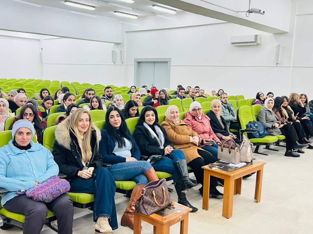  جانب من عروض الوظائف العملية للفصل الدراسي الاول في كلية التربية