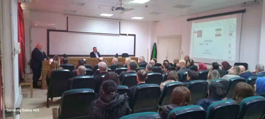 إلقاء محاضرة في كلية الاقتصاد بعنوان: سورية بعد التحرير بتاريخ 4-12-2025