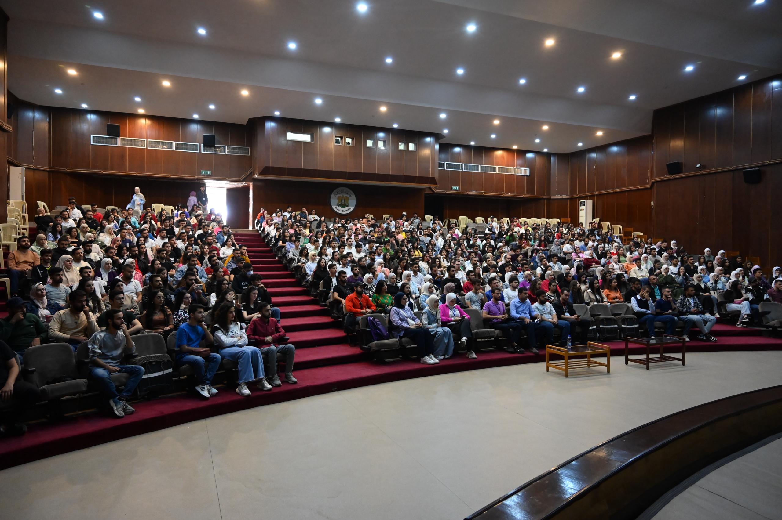 مقتطفات من البوم الثاني من ندوة متطلبات سوق العمل من المبرمجين: من مقاعد الدراسة إلى عالم الاحتراف"