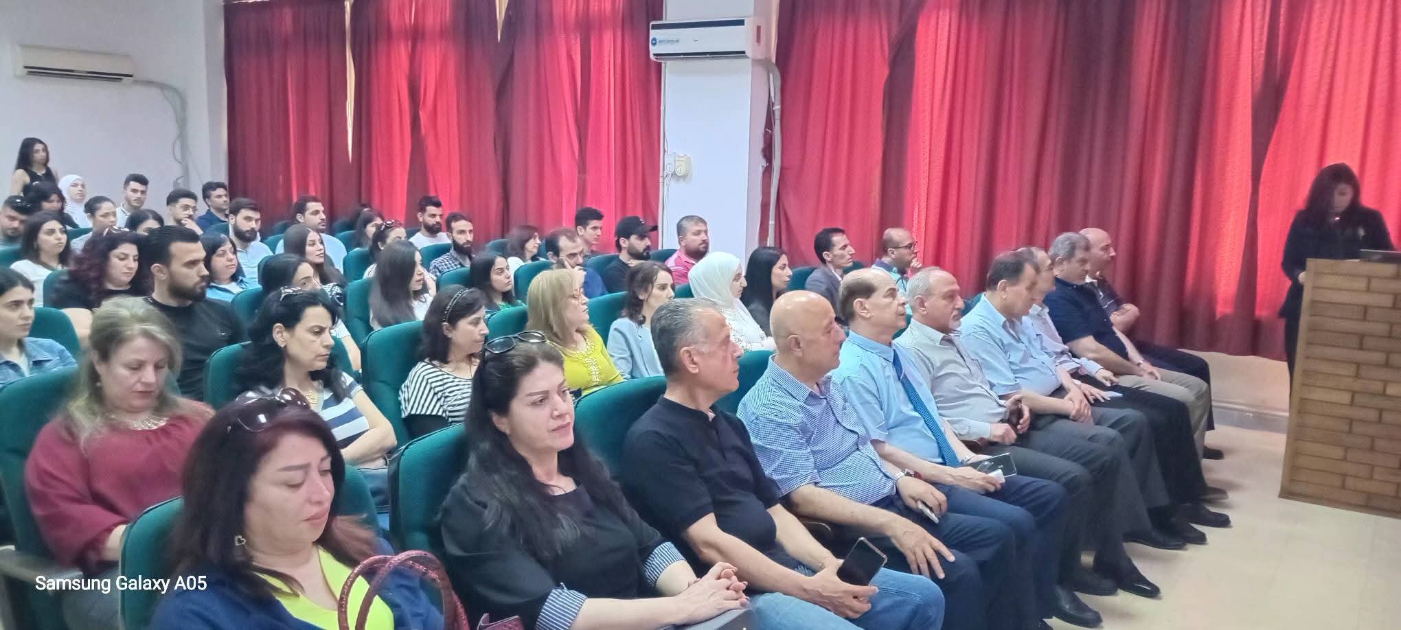 محاضرة في كلية الاقتصاد حول الضوابط الأكاديمية لاستخدام الذكاء الاصطناعي في البحث العلمي
