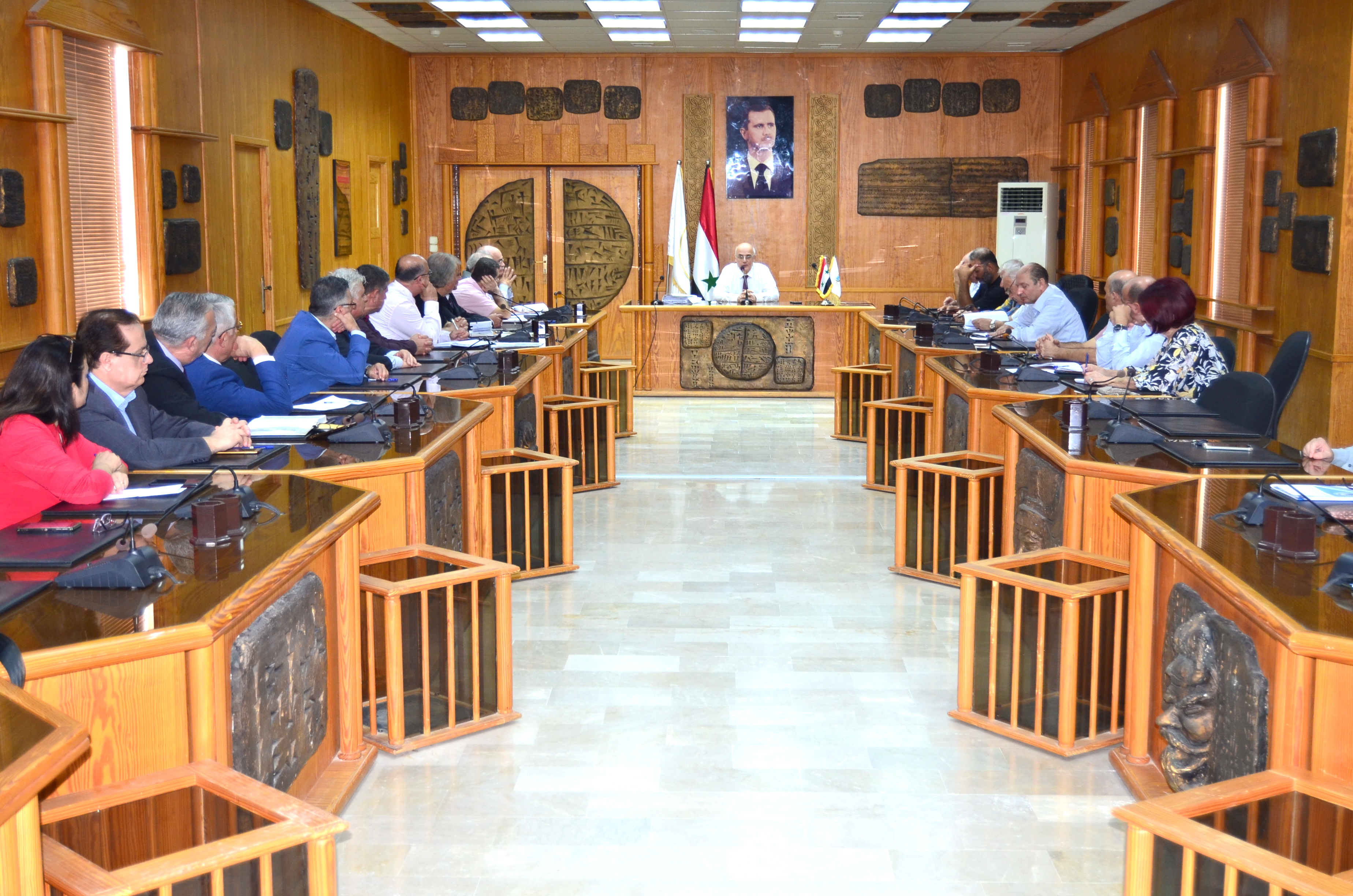 مجلس الجامعة يستعرض الاتفاقيات الموقعة مع الوفود الروسية خلال هذا الاسبوع