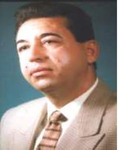 الأستاذ الدكتور محمود مصطفى