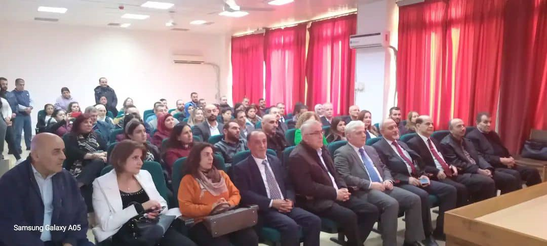 إلقاء محاضرة في كلية الاقتصاد بعنوان: سورية بعد التحرير بتاريخ 4-12-2025