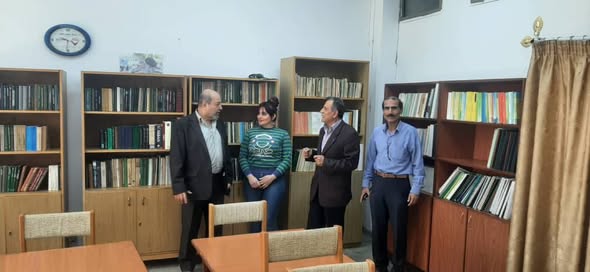 استقبل الأستاذ الدكتور موسى السمارة، عميد المعهد العالي لبحوث البيئة يوم الخميس الفائت الأستاذ الدكتور سمير كفا مدير التفرغ العلمي وممارسة المهنة في جامعة اللاذقية إضافة الى الاستاذ رامي، محاسب التفرغ العلمي. 