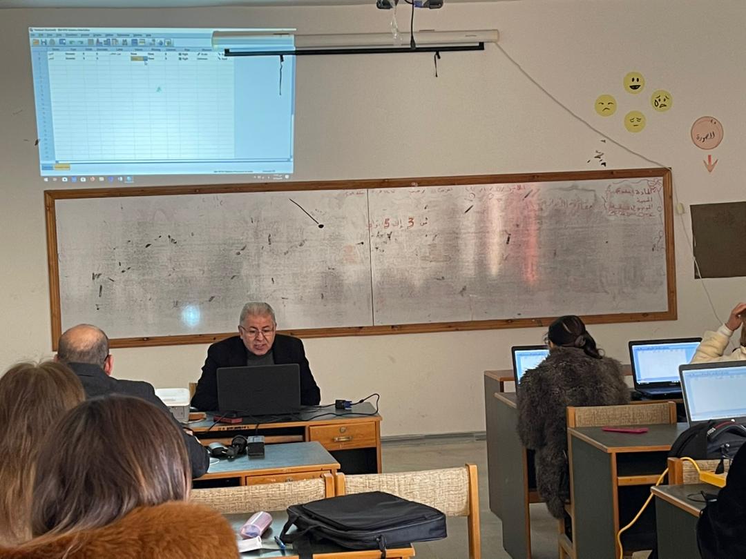 دورة تدريبية في كلية التربية جامعة اللاذقية لأعضاء الهيئة التعليمية