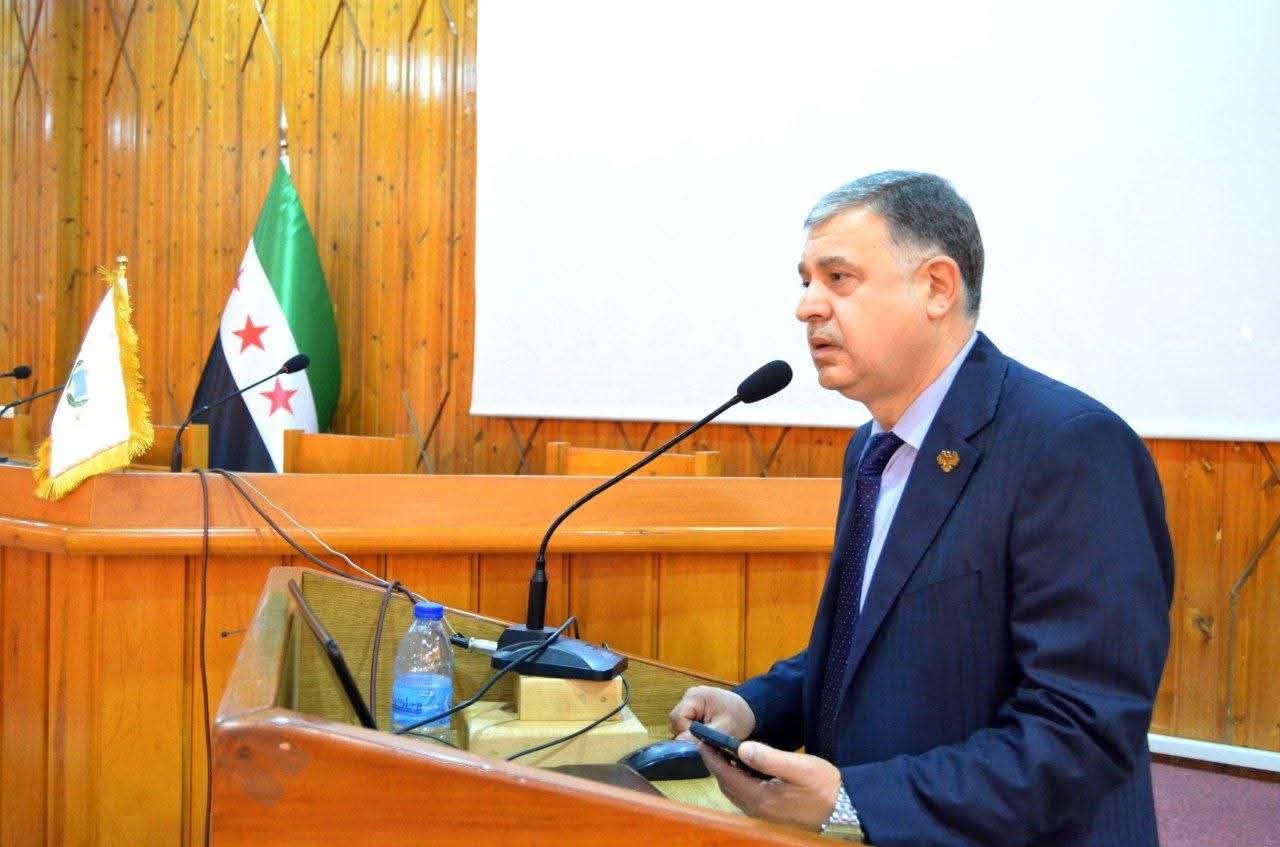 أقام المعهد العالي للبحوث البحرية برعاية محافظ الاذقية الأستاذ أحمد مصطفى مؤتمرا علميا بعنوان"البيئة البحرية والاستثمار المستدام لمواردها"في المكتبة المركزية في جامعة اللاذقية