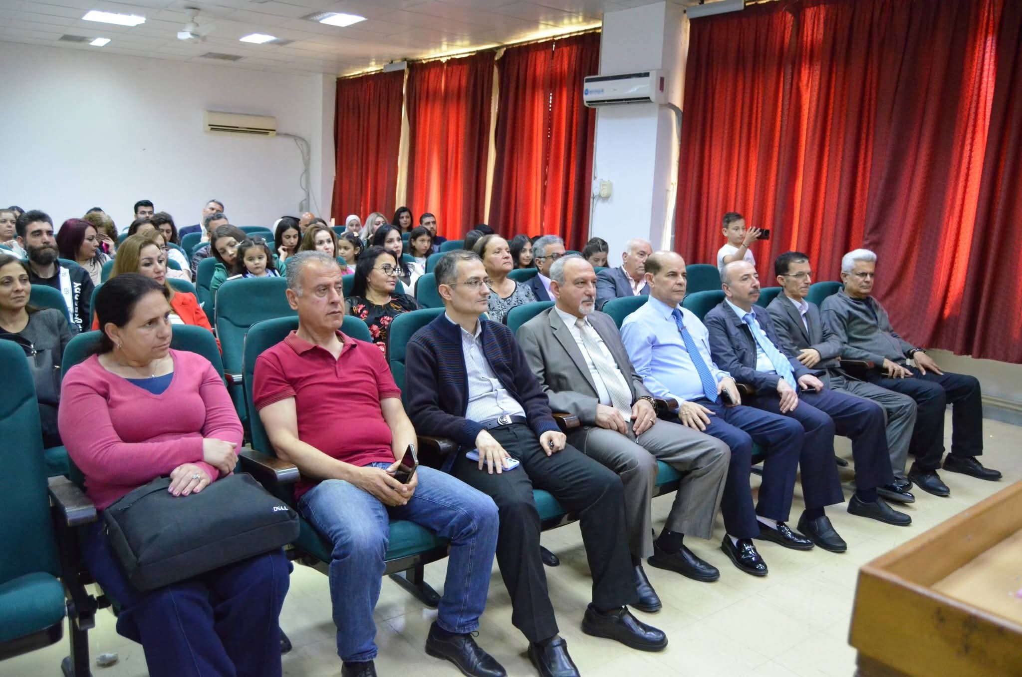 المناقشة العلنية لأطروحة الدكتوراه للباحث همام حركوك في قسم إدارة الأعمال
