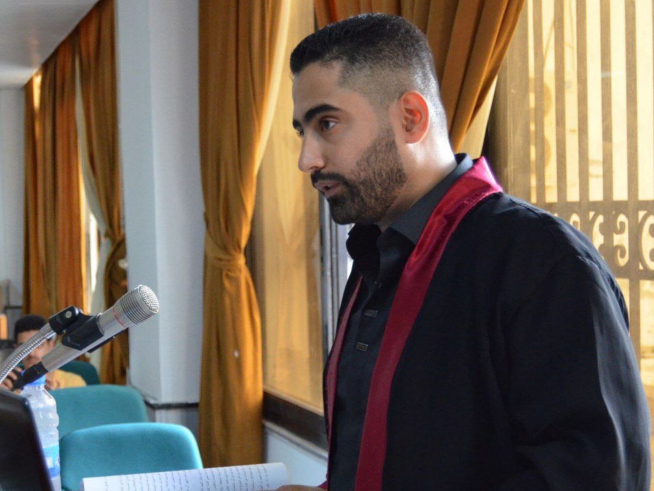 مناقشة علنية لرسالة ماجستير في كلية التمريض للباحث يوسف غازي أحمد