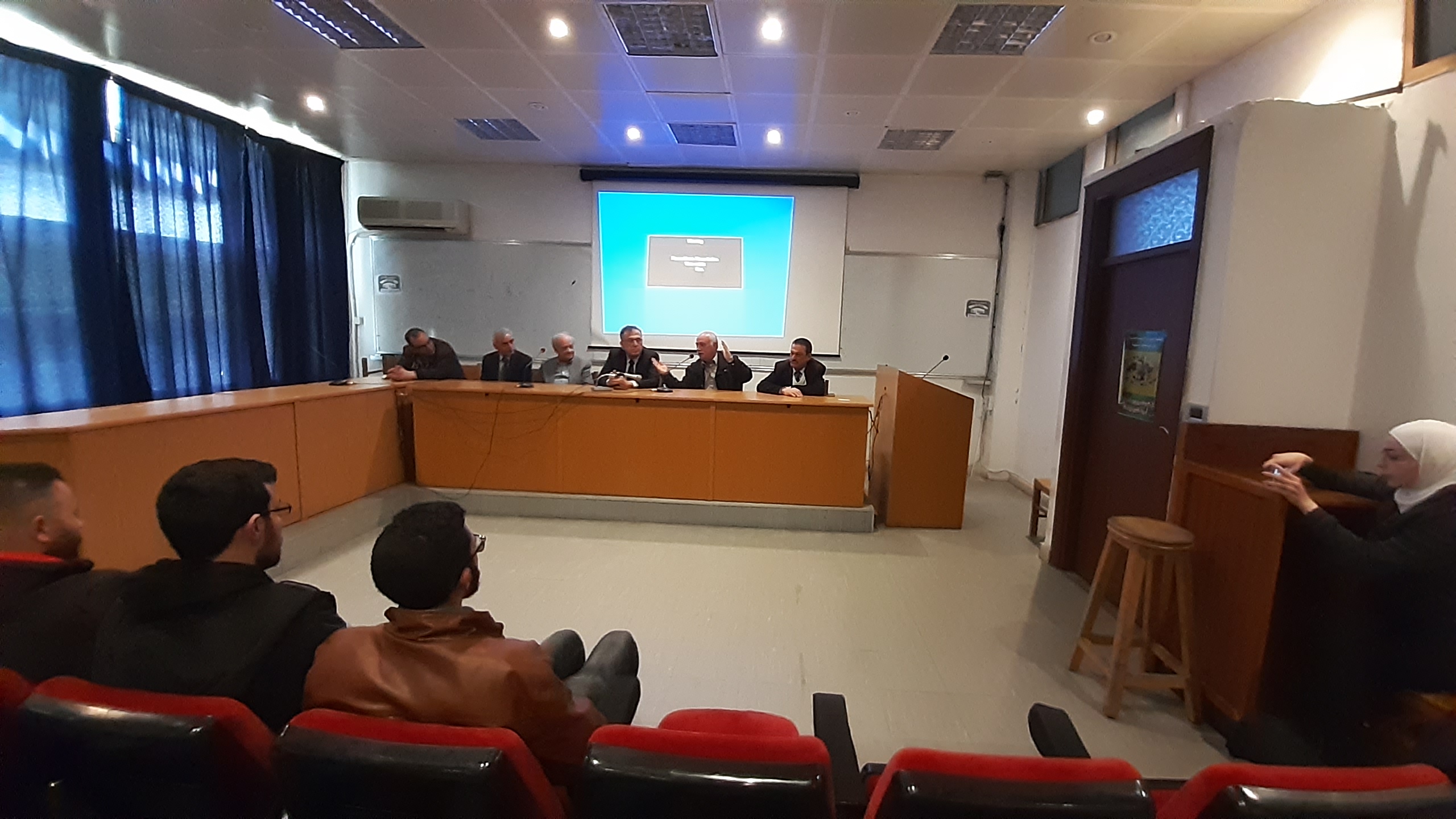  رحلة علمية من الجامعة الدولية الخاصة للعلوم والتكنولوجيا للاطلاع على آثار الزلزال