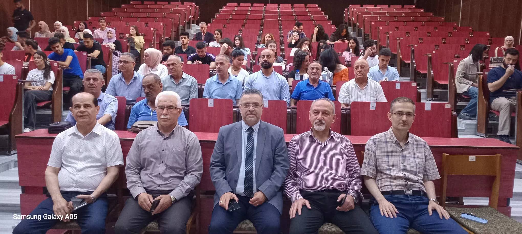 ورشة تدريبية في كلية الاقتصاد بجامعة اللاذقية حول التخطيط للمستقبل وتطوير المهارات