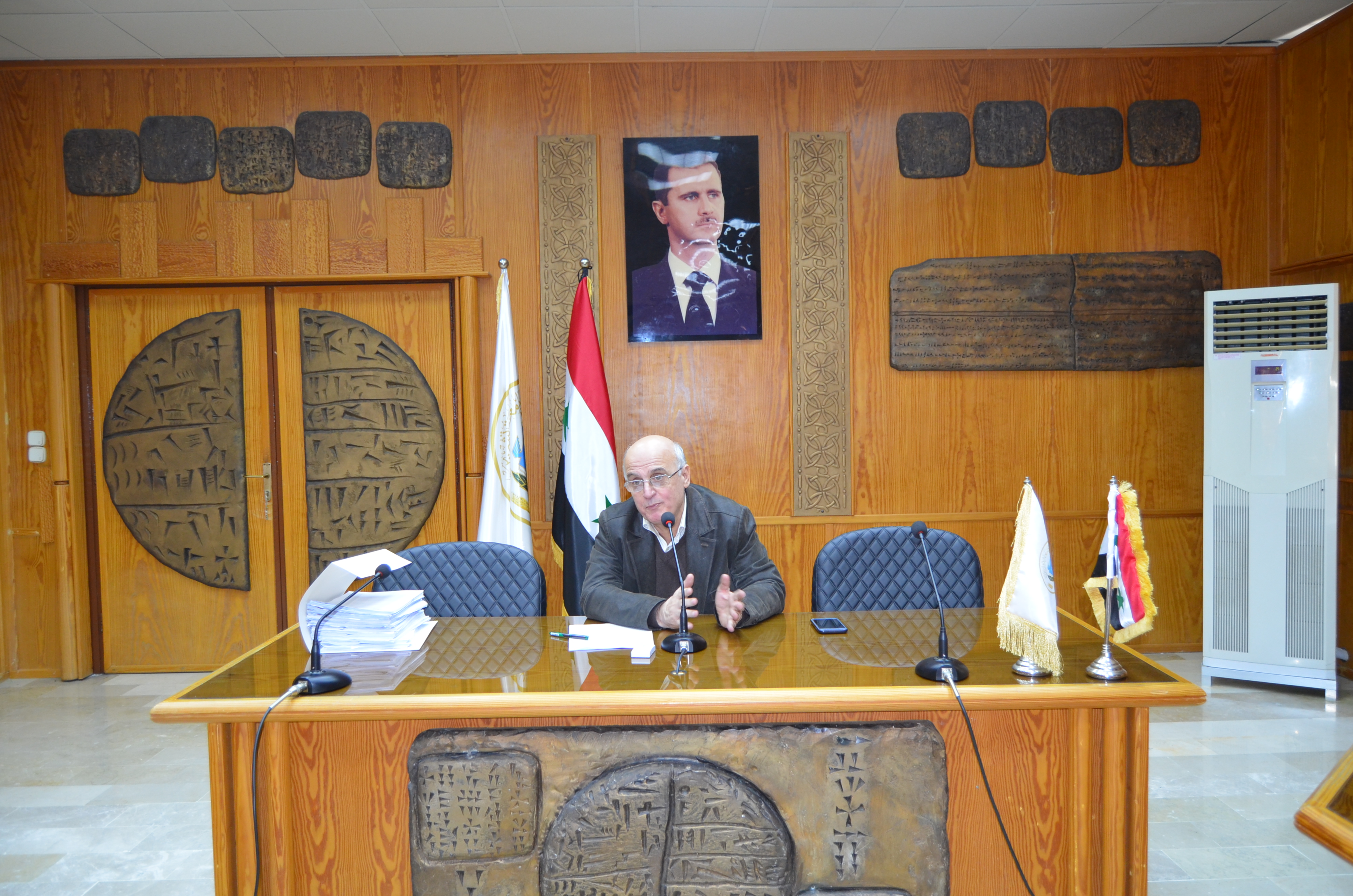 مجلس الجامعة بؤكد اهمية شراك اختصاصات جديدة في معرض المشاريع التطبيقية العام المقبل او اقامة معارض مشابهة لباقي الكليات