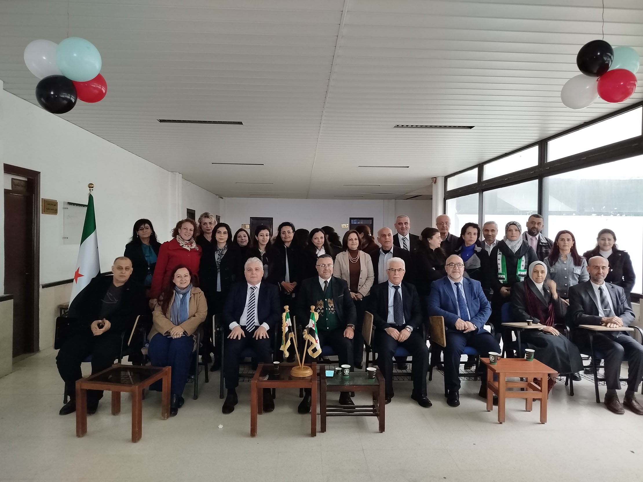 جانب من الاحتفال الذي أقامه المعهد العالي للغات في جامعة اللاذقية اليوم بمناسبة عيد التحرير