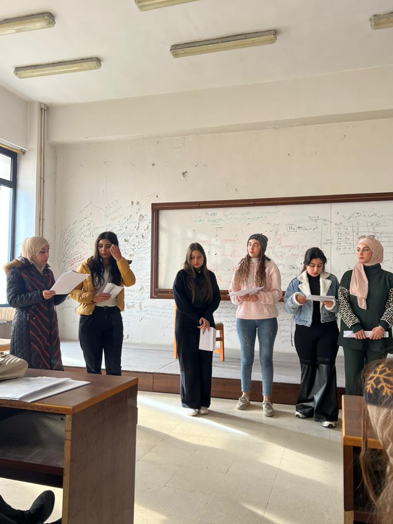  جانب من عروض الوظائف العملية للفصل الدراسي الاول في كلية التربية