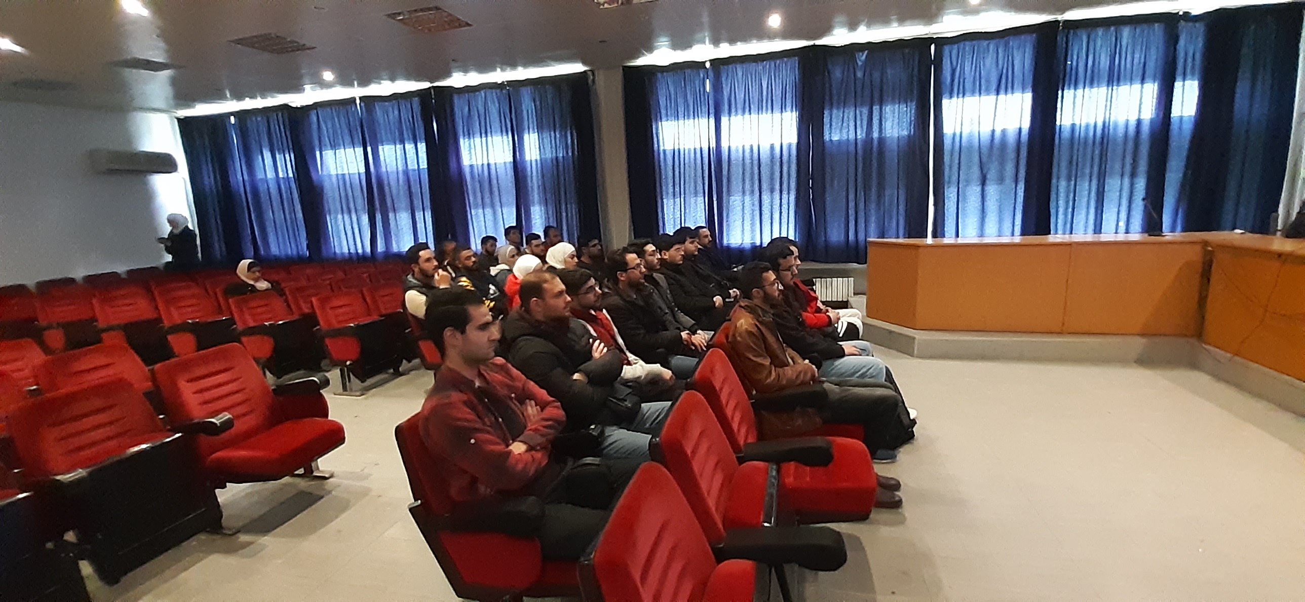  رحلة علمية من الجامعة الدولية الخاصة للعلوم والتكنولوجيا للاطلاع على آثار الزلزال