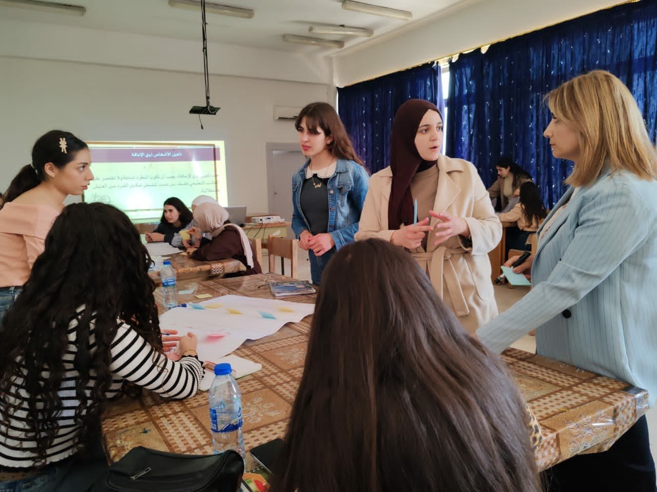 ورشة تدريبية في كلية التربية بعنوان استراتيجيات التعامل مع ذوي الإعاقة