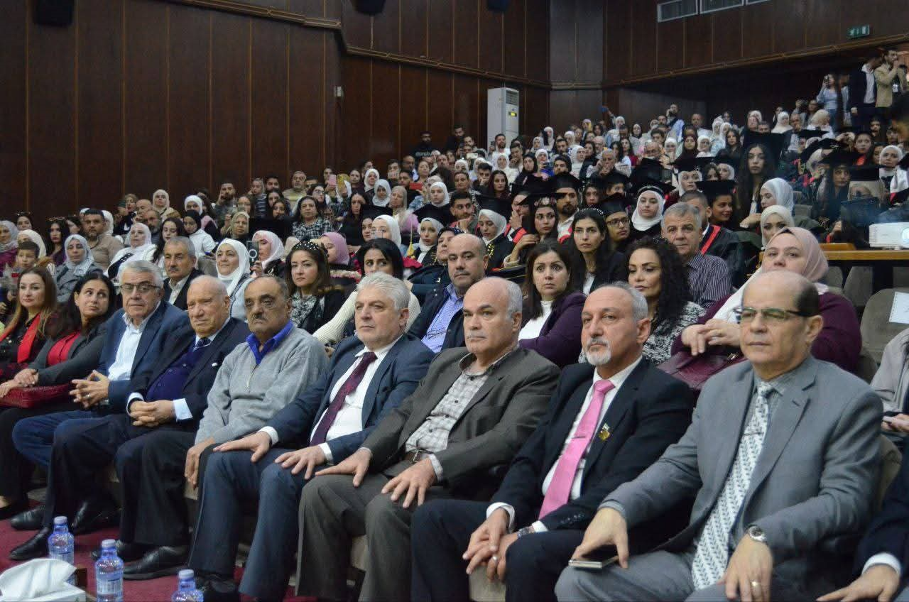 حفل تخرج طلاب كلية الاقتصاد دفعة 2024-2025