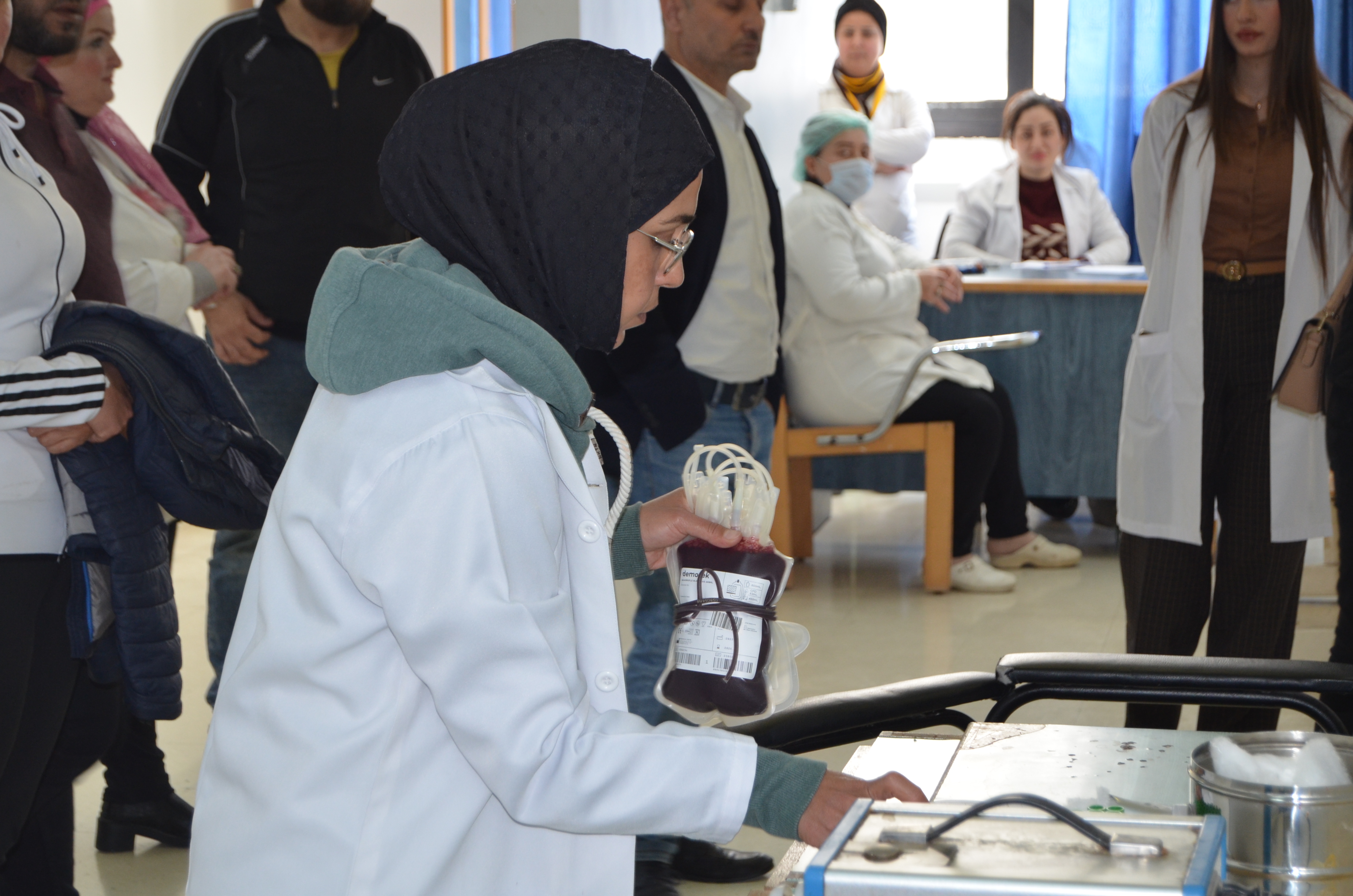 مستشفى اللاذقية الجامعي تنظم حملة تبرع بالدم 