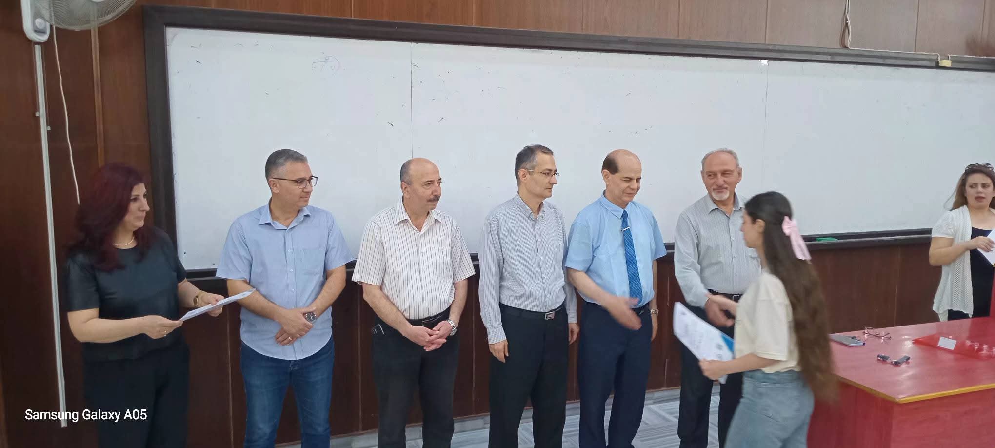 توزيع الشهادات للطلاب المتدربين في دورة المحاسبة السحابية بالتعاون مع شركة وكيد للحلول المالية والمحاسبية