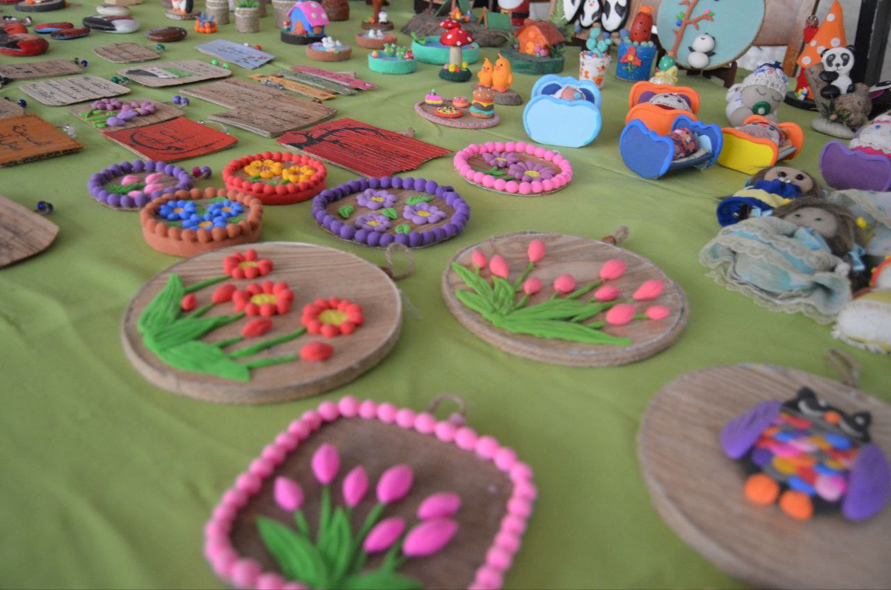 افتتاح معرض المنتجات الزراعية في كلية الهندسة الزراعية بجامعة اللاذقية