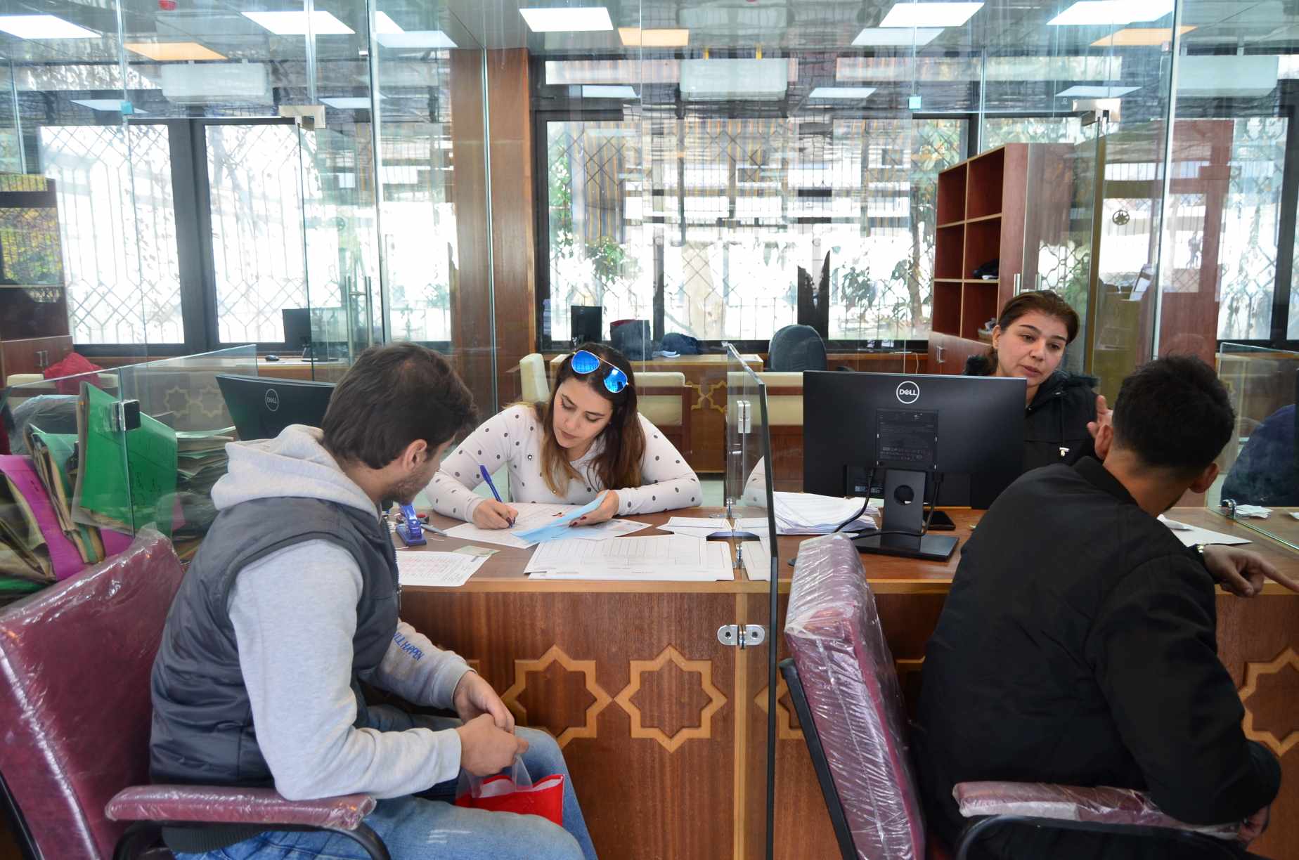 مركز خدمة المواطن ( الطالب ) في كلية الآداب والعلوم الانسانية في جامعة تشرين يبدأ بتقديم خدماته الكترونيا