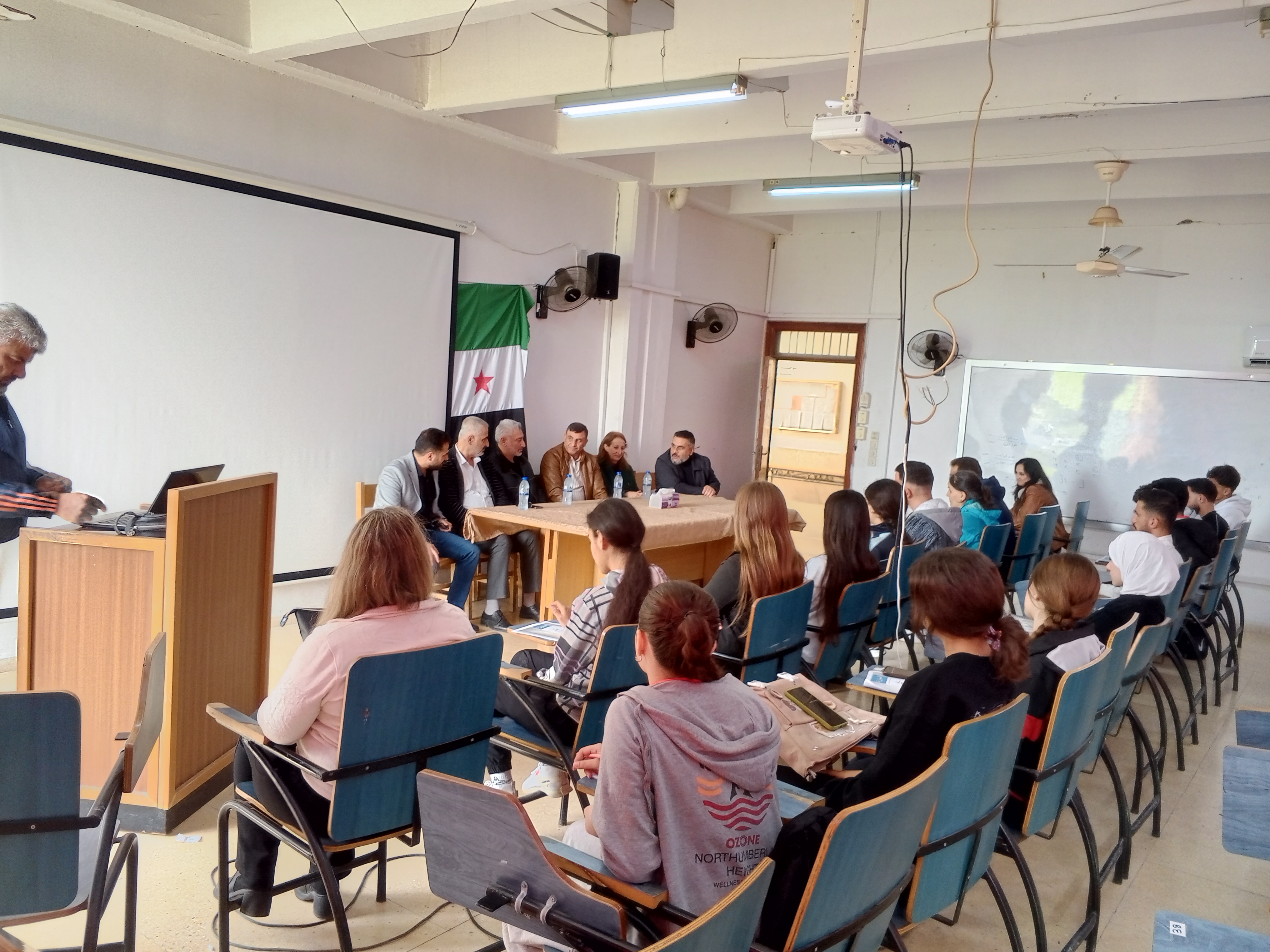 دورة تحكيمية وتأهيلية للمستجدين في لعبة المبارزة