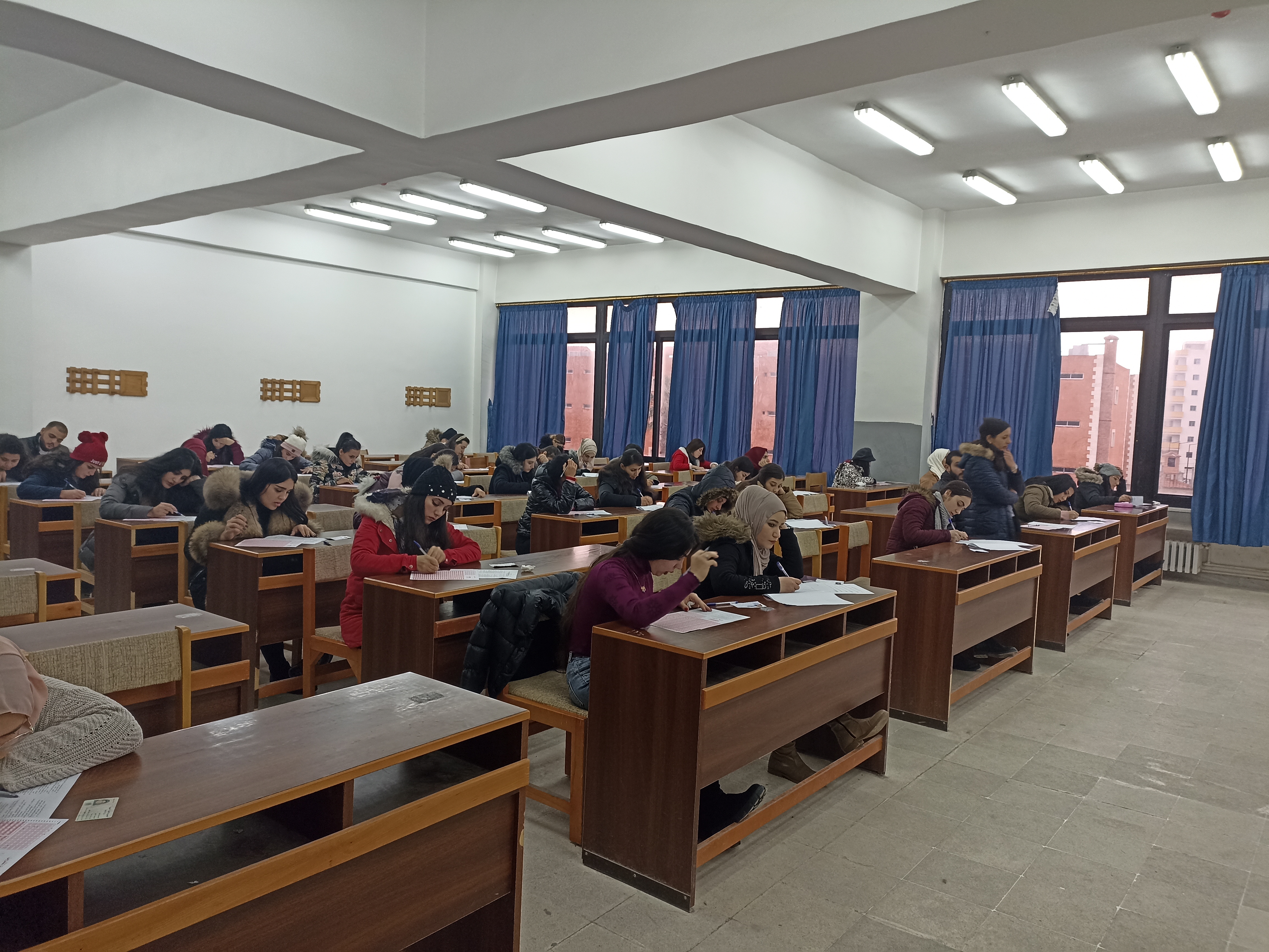 أجواء امتحان الدورة الفصلية الأولى  -كلية التربية - جامعة تشرين