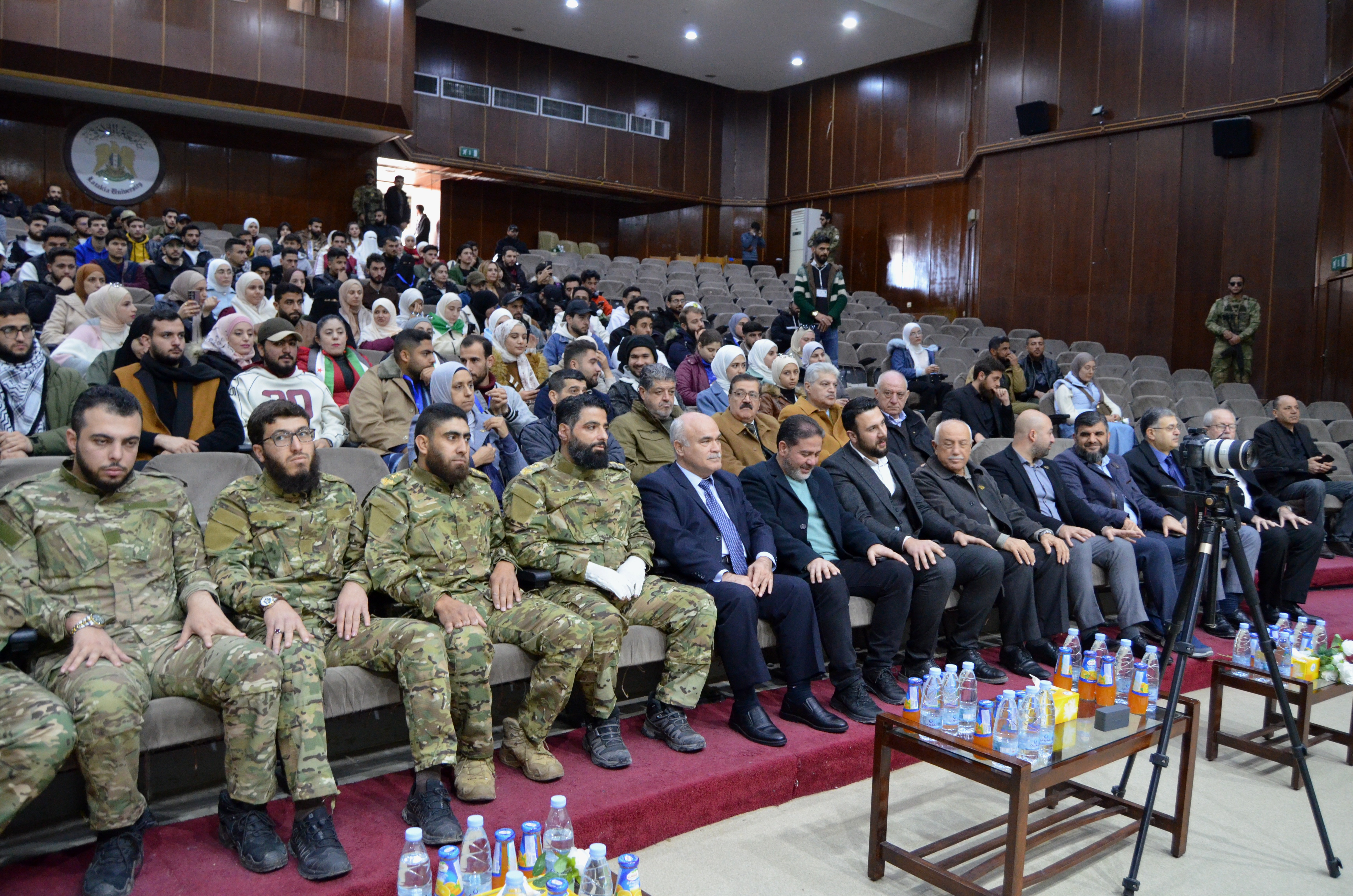 جامعة اللاذقية تستضيف لقاء "من الثورة إلى التحرير" لتعزيز دور الشباب في بناء الوطن