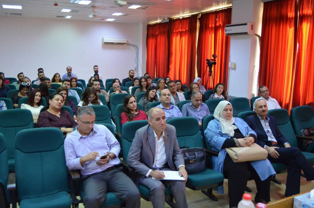 المناقشة العلنية لأطروحة الدكتوراه في كلية الاقتصاد - قسم المحاسبة للباحثة ألفت حيدر