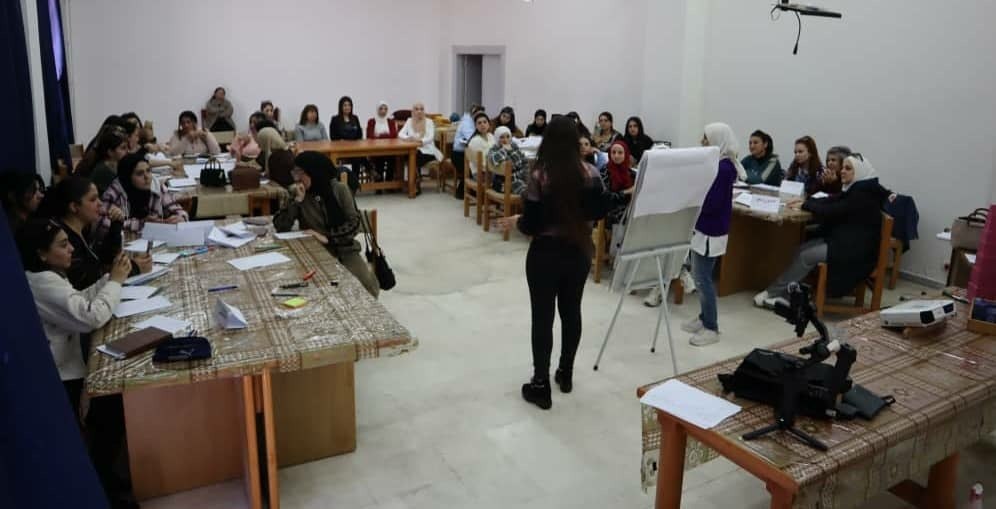 ورشة تدريبية في كلية التربية حول منهج منتسوري