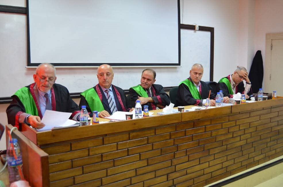 المناقشة العلنية لأطروحة الدكتوراه في قسم الاقتصاد والتخطيط للباحثة لمى الخطيب