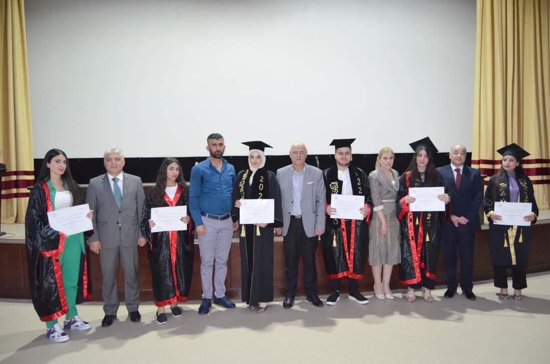  جامعة تشرين تحتفل بتخريج 300 طالبا و طالبة من كلية طب الاسنان